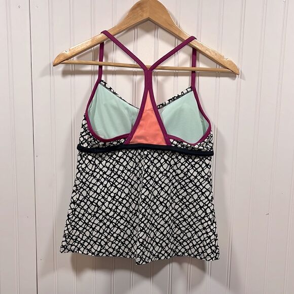 Nike patterned racer back swim tankini - Picture 2 of 4